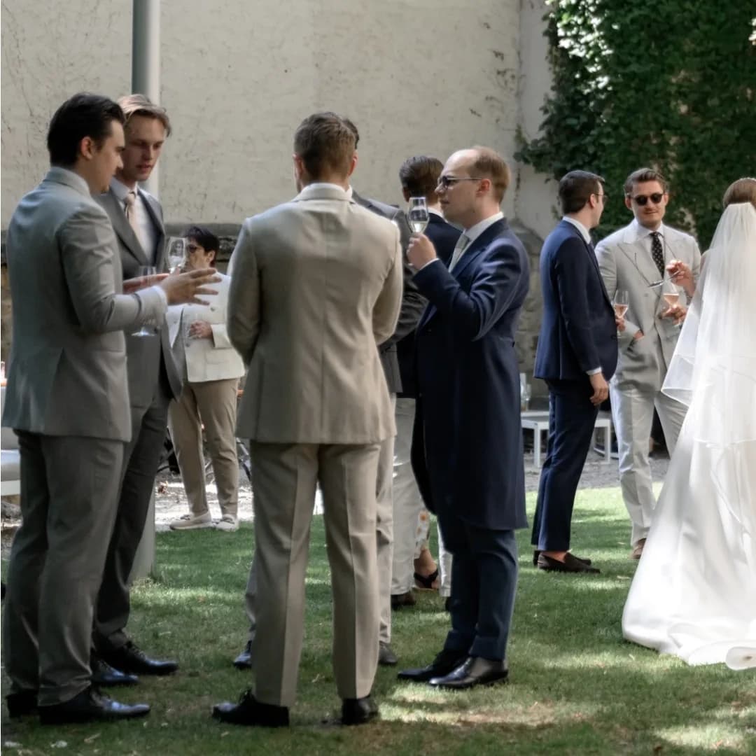 Sektempfang im Garten